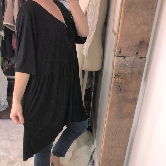 Torrid black top size 5X - Picture 2 of 4
